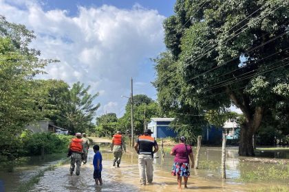 Gobierno del Estado despliega respuesta por inundaciones en el sur de Veracruz