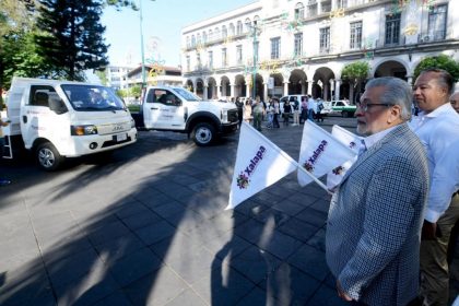 Realiza Ayuntamiento inversión histórica en equipamiento vehicular