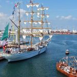 Presidenta y Gobernadora reciben al Cuauhtémoc y honran a cadetes fallecidos