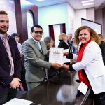 Entrega Congreso del Estado leyes de ingresos a municipios de Veracruz