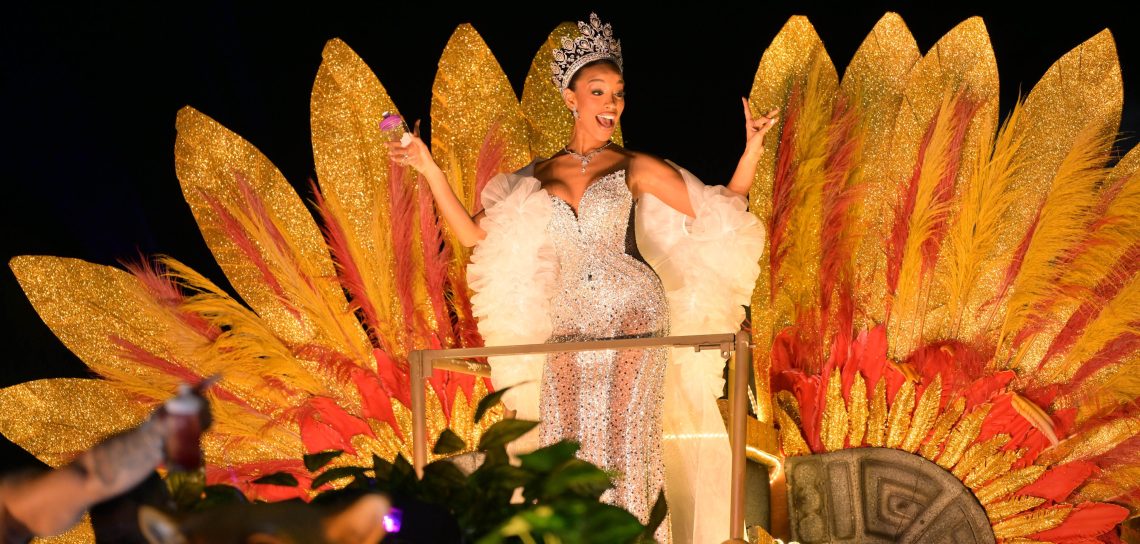 Color, música y gran convocatoria en el Tercer Desfile del Carnaval de Veracruz