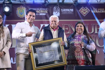 Tlacotalpan reconoce y celebra a Don Fallo, pilar del son jarocho.