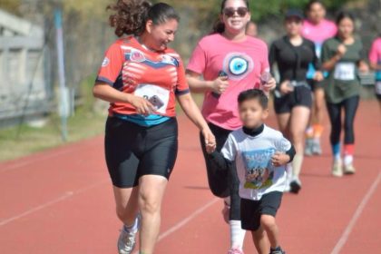 Realizan con éxito la 3ª Carrera Down en beneficio del CAM 68 en Xalapa