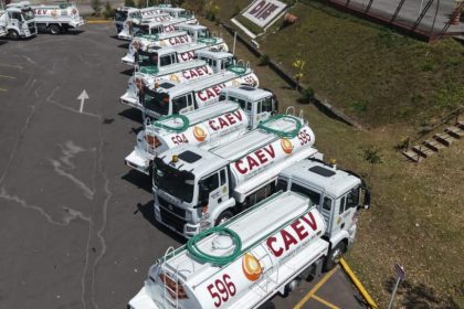 Amplía Rocío Nahle capacidad de respuesta para contingencias con 30 pipas para la CAEV