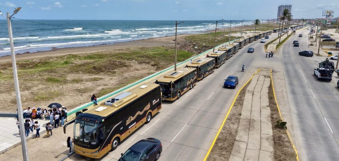 Gobernadora pone en operación 60 unidades Quetzalli; servicio será gratuito en Semana Santa