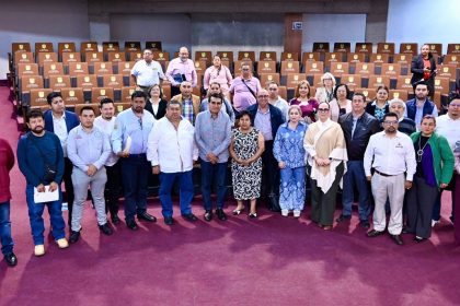 Atiende diputado Esteban Bautista a representantes sindicales
