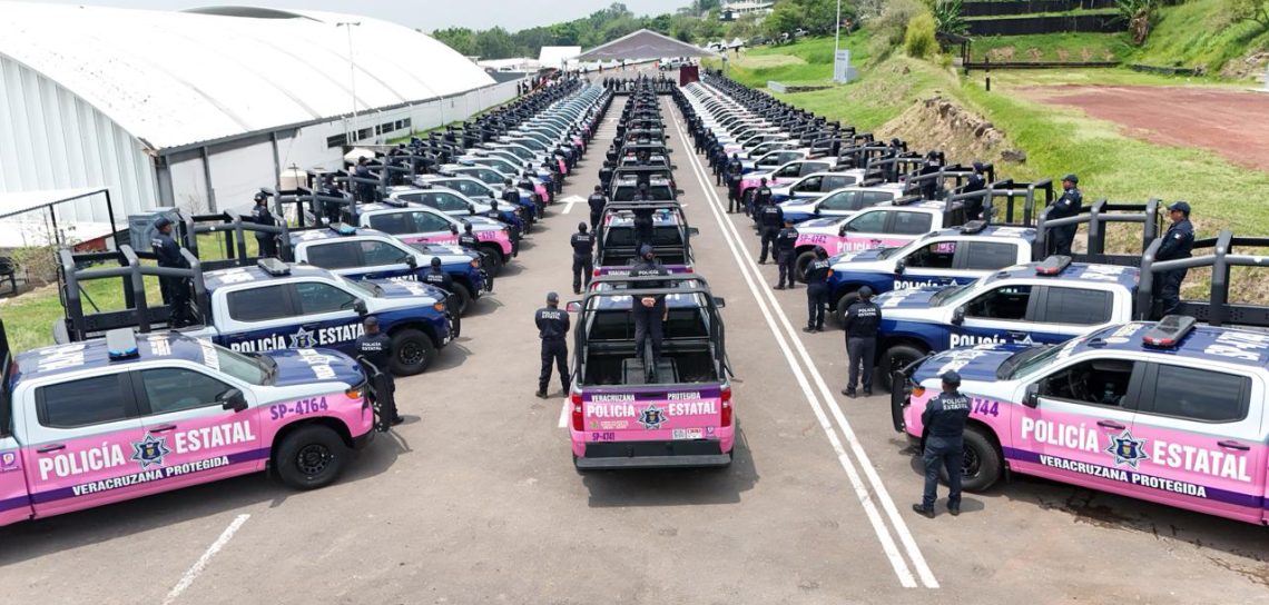 Con inversión de 451 mdp, Veracruz supera las 400 nuevas unidades para seguridad: Gobernadora