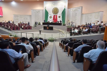 Escuela Normal Veracruzana será “Centenaria”, aprueba Congreso