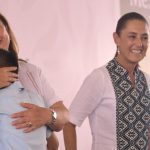 Que ningún niño ni niña se quede sin ir a la escuela: Rocío Nahle respalda entrega de becas Rita Cetina