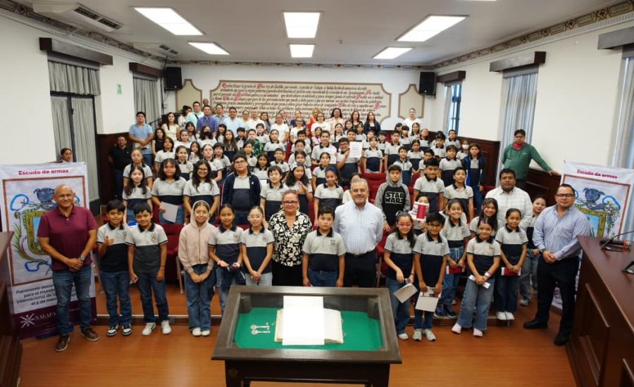 Estudiantes de la Primaria Enrique C. Rébsamen visitaron el Palacio Municipal, conocieron su historia