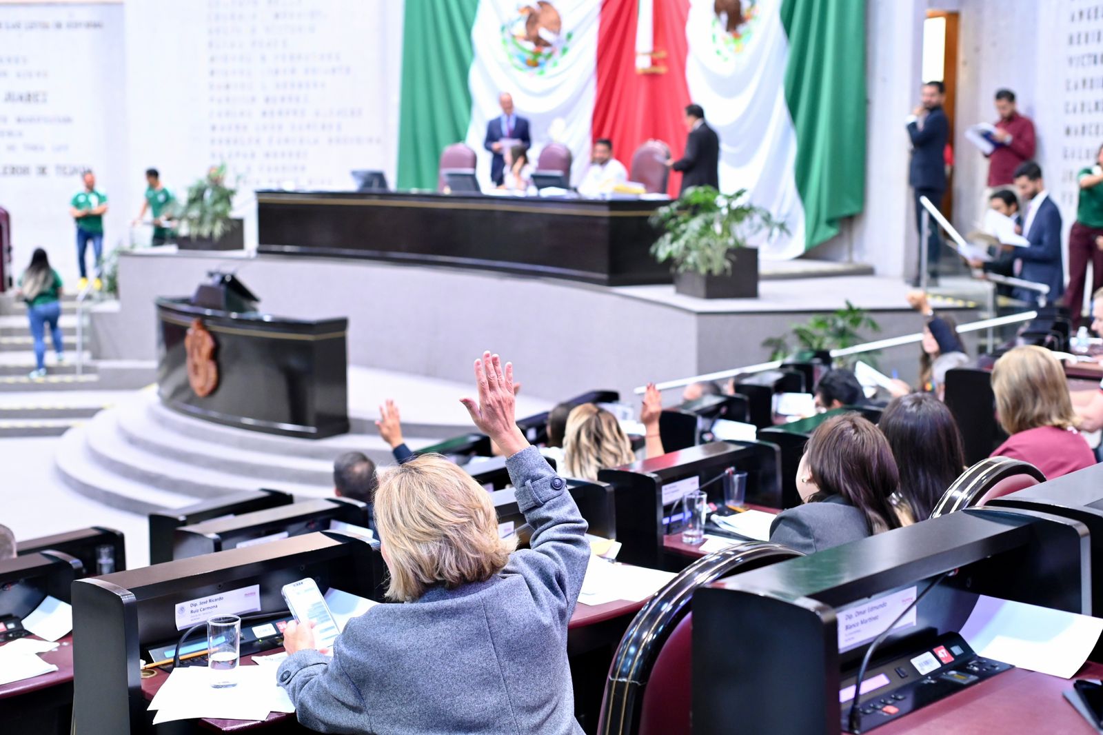 A propuesta de Morena y PVEM, aprueba el Pleno reforma constitucional que impide la reelección inmediata de diputaciones locales y de ediles.