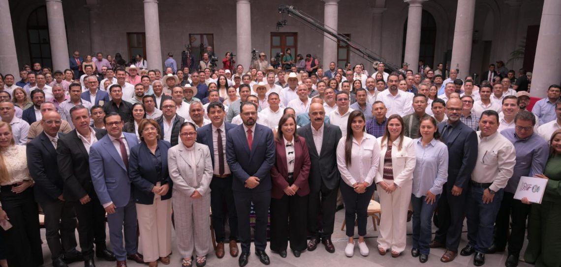 Logro histórico, Veracruz extingue la deuda bursátil de 199 municipios: Gobernadora