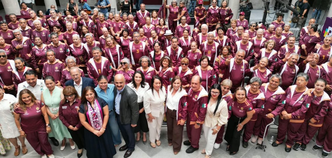 Abandera Gobernadora a participantes de las Olimpiadas de Oro 2026